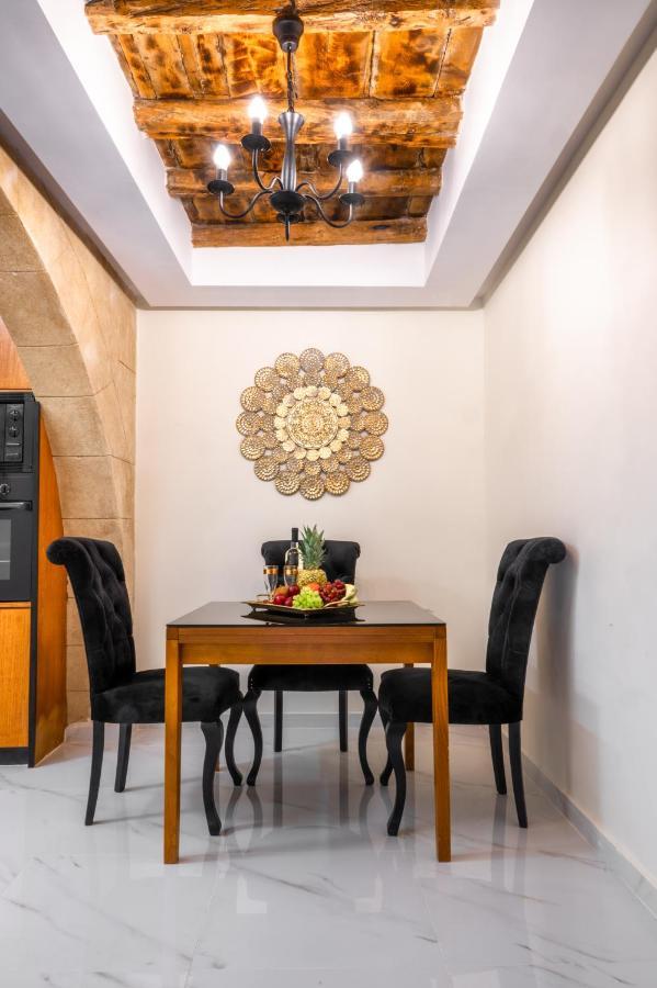 Odysseus Luxury House Villa Rhodes City ภายนอก รูปภาพ